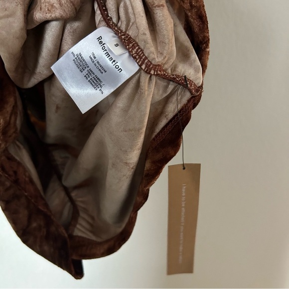 NWT Reformation Heath Dress in Copper Marble - Picture 5 of 6